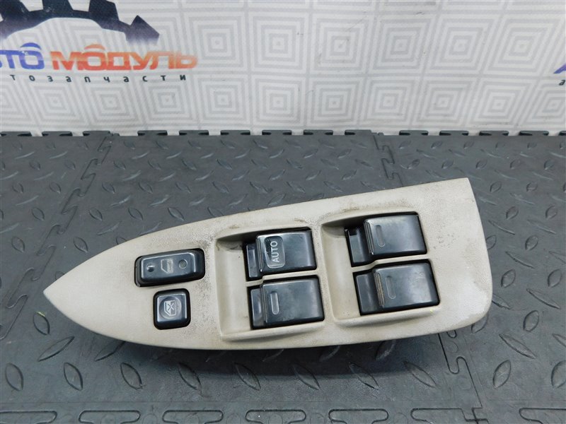 Блок упр. стеклоподьемниками TOYOTA передний правый (б/у) Блок упр. стеклоподьемниками TOYOTA передний правый (б/у)