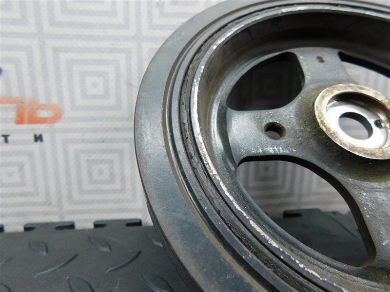 Шкив коленвала TOYOTA RACTIS NCP100 1NZ-FE (б/у) Шкив коленвала TOYOTA RACTIS NCP100 1NZ-FE (б/у)