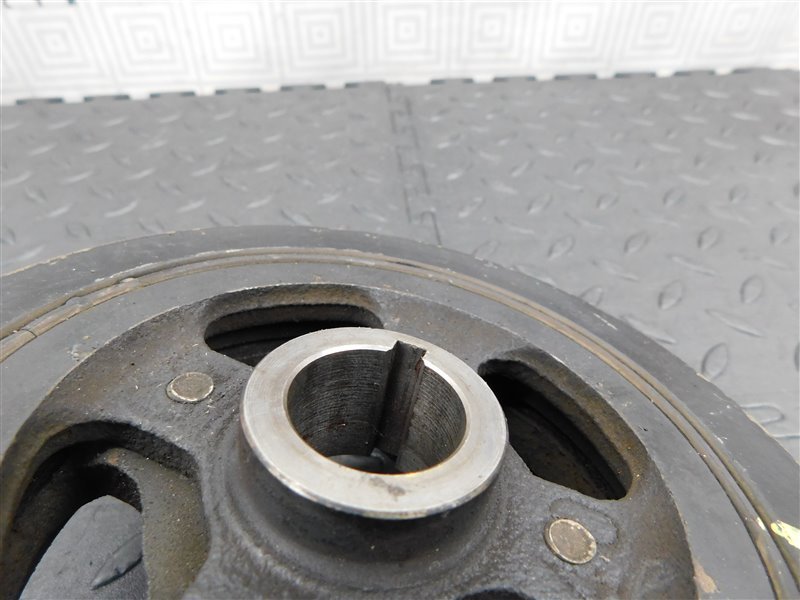 Шкив коленвала TOYOTA CORSA EL51 5E-FE (б/у) Шкив коленвала TOYOTA CORSA EL51 5E-FE (б/у)