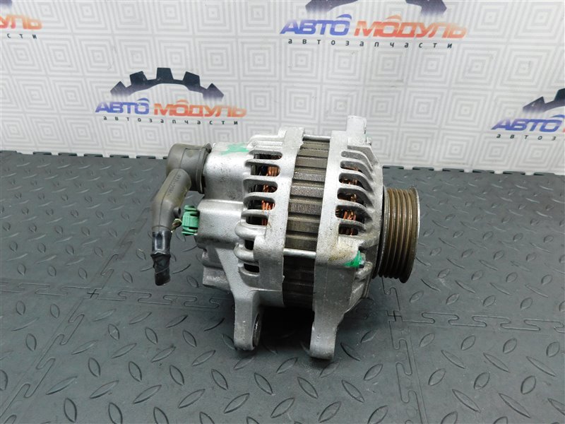 Генератор HONDA FIT GD1 L13A (б/у) Генератор HONDA FIT GD1 L13A (б/у)