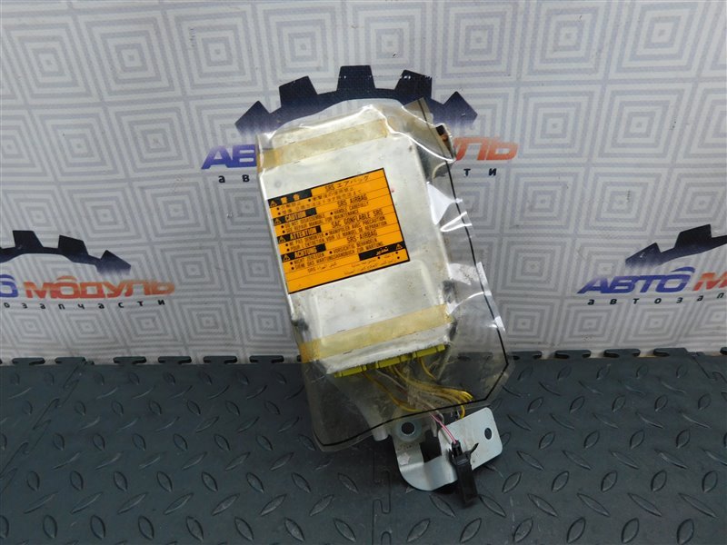 Блок управления airbag TOYOTA COROLLA AE110-5225905 5A-FE 1998 (б/у) Блок управления airbag TOYOTA COROLLA AE110-5225905 5A-FE 1998 (б/у)