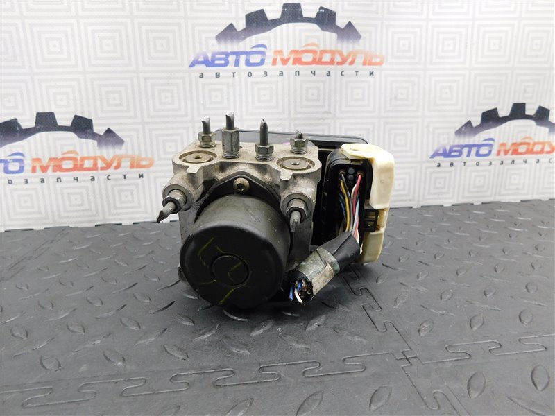 Блок ABS TOYOTA ALLION AZT240 1AZ-FSE (б/у) Блок ABS TOYOTA ALLION AZT240 1AZ-FSE (б/у)