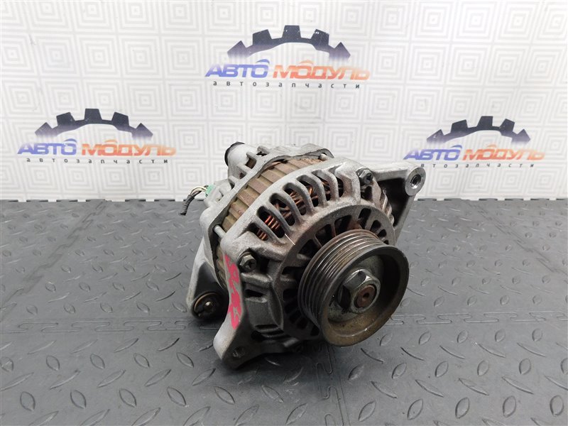 Генератор HONDA FIT GD3 L15A (б/у) Генератор HONDA FIT GD3 L15A (б/у)