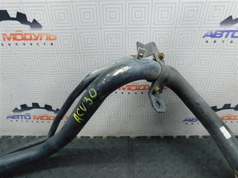 Горловина топливного бака TOYOTA CAMRY ACV30 (б/у) Горловина топливного бака TOYOTA CAMRY ACV30 (б/у)