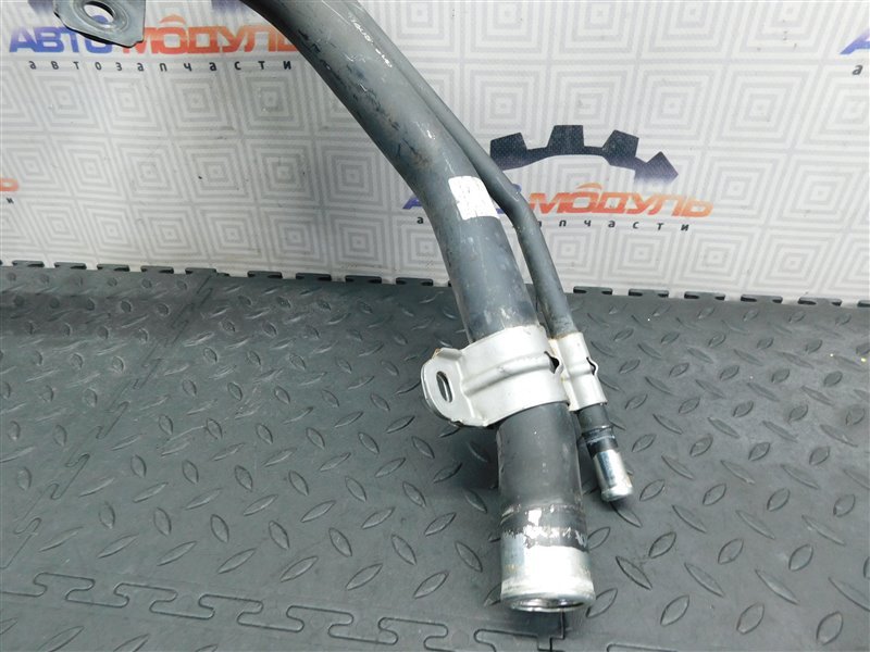 Горловина топливного бака TOYOTA CAMRY ACV30 (б/у) Горловина топливного бака TOYOTA CAMRY ACV30 (б/у)