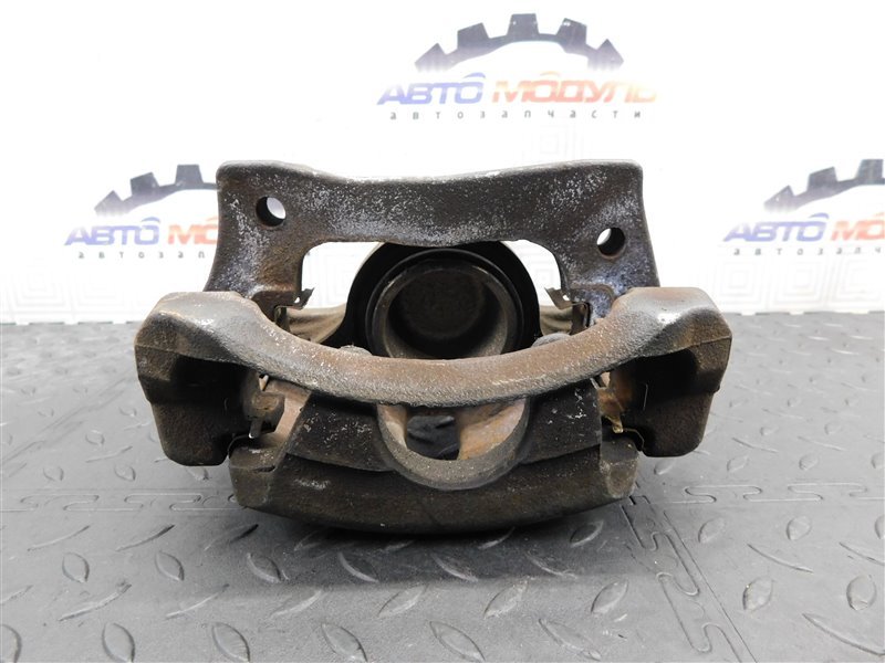 Суппорт TOYOTA MARK II GX110 передний левый (б/у) Суппорт TOYOTA MARK II GX110 передний левый (б/у)