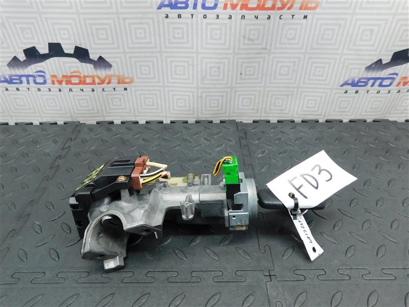 Замок зажигания HONDA FIT GD3 2000 (б/у) Замок зажигания HONDA FIT GD3 2000 (б/у)