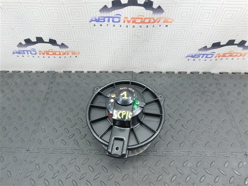 Мотор печки TOYOTA VITZ SCP10 (б/у) Мотор печки TOYOTA VITZ SCP10 (б/у)