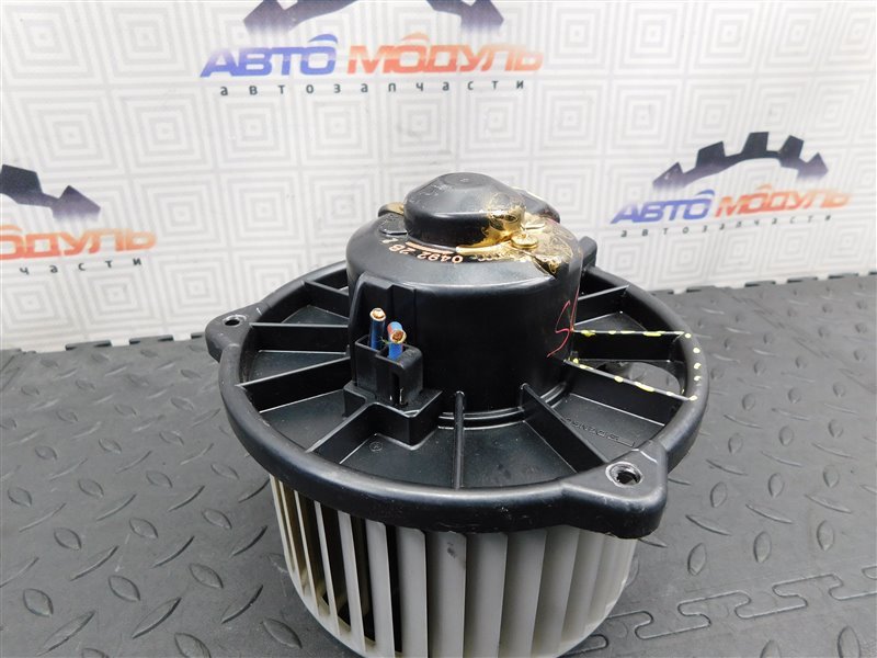 Мотор печки TOYOTA PLATZ NCP12 (б/у) Мотор печки TOYOTA PLATZ NCP12 (б/у)