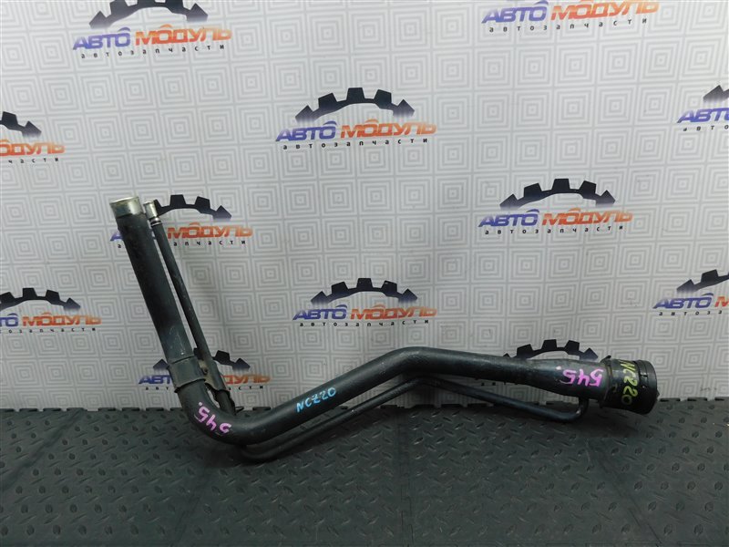 Горловина топливного бака TOYOTA RAUM NCZ20 1NZ-FE (б/у)