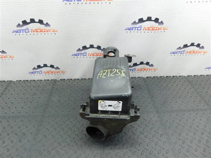 Корпус воздушного фильтра TOYOTA AVENSIS AZT255 1AZ-FSE (б/у)