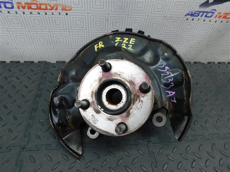 Ступица TOYOTA COROLLA SPACIO ZZE122 передняя правая (б/у)