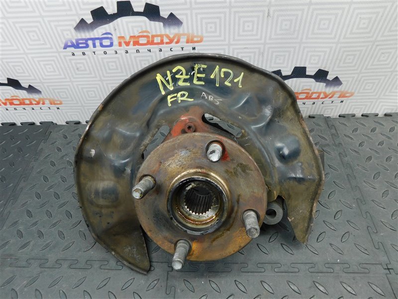 Ступица TOYOTA COROLLA RUNX NZE121 передняя правая (б/у)