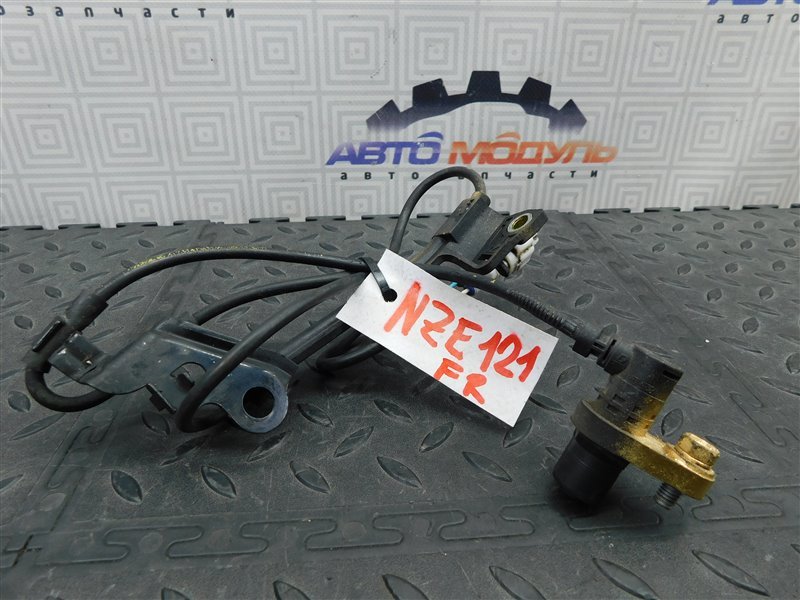Датчик abs TOYOTA COROLLA SPACIO NZE121 передний правый (б/у)