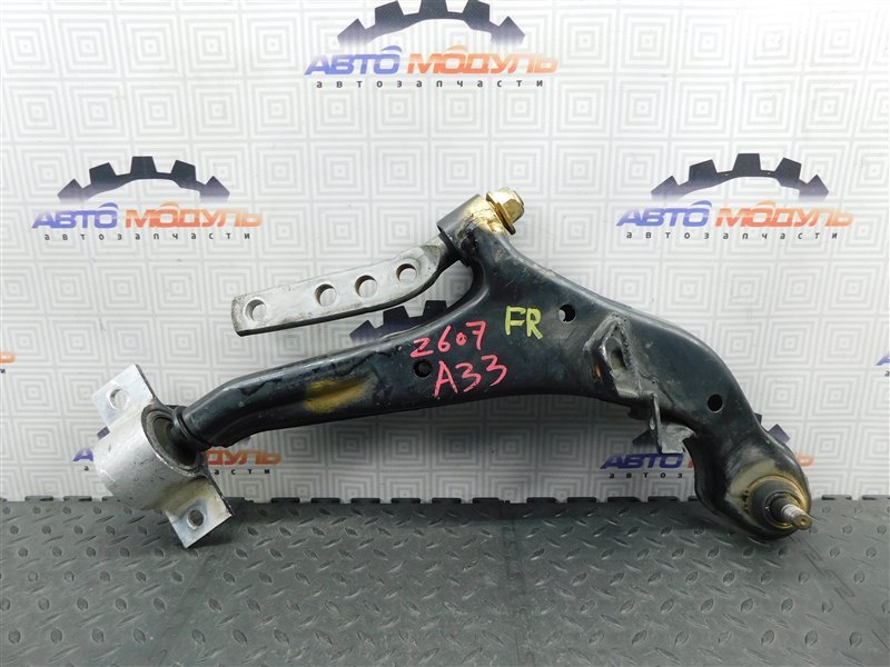 Рычаг NISSAN CEFIRO A33 передний правый (б/у)