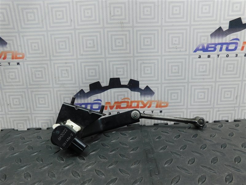 Датчик контроля высоты TOYOTA CAMRY ACV40-3050801 2AZ-FE 2006 задний правый (б/у)