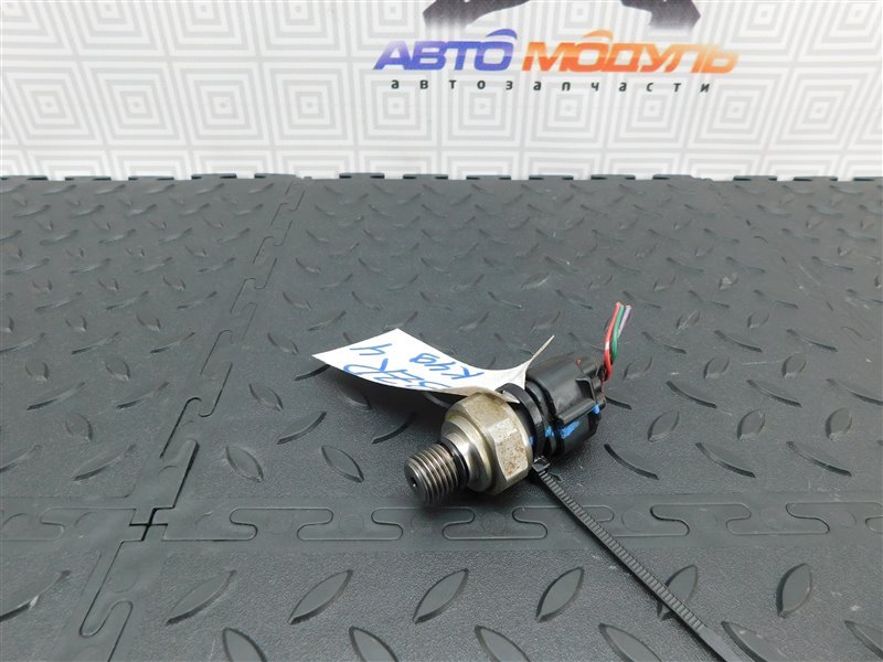 Датчик давления масла TOYOTA VOXY ZRR70 3ZR-FE (б/у)