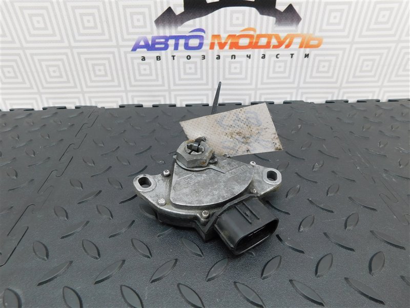 Селектор акпп TOYOTA VOXY ZRR70 3ZR-FE (б/у)