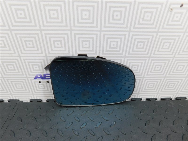Зеркало TOYOTA PRIUS ZVW30 правое (б/у)