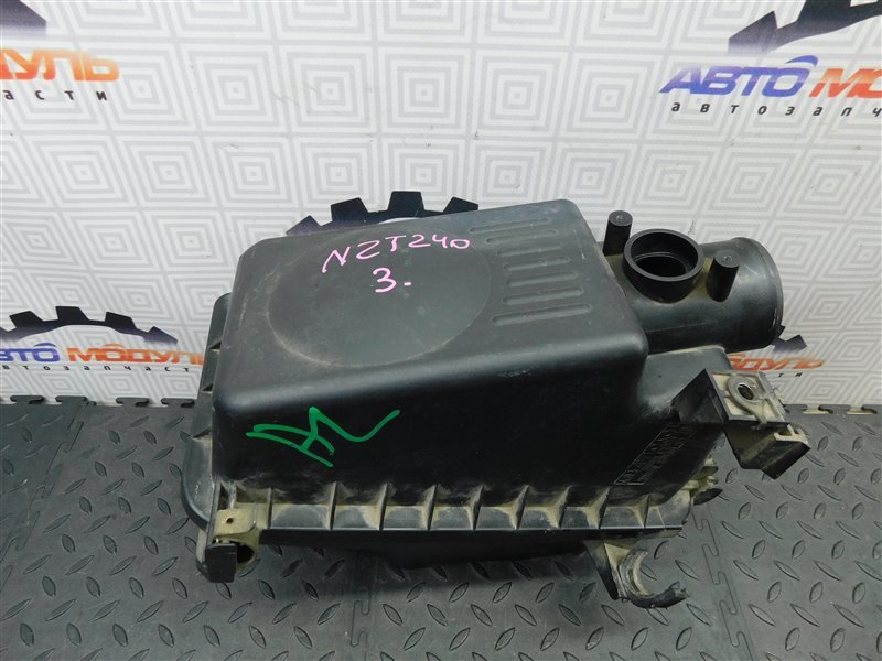 Корпус воздушного фильтра TOYOTA COROLLA NZE121 1NZ-FE (б/у)