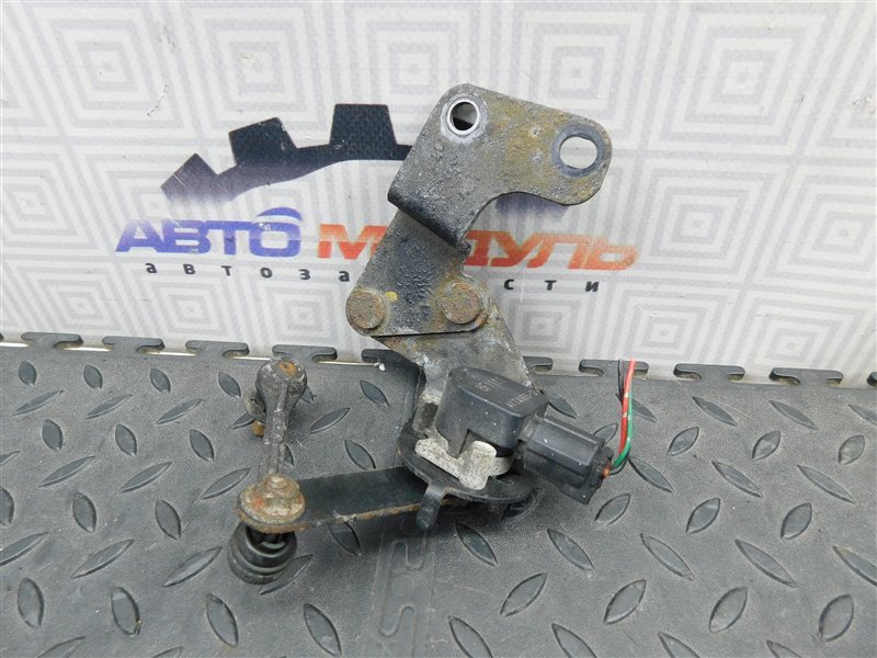 Датчик контроля высоты MITSUBISHI GRANDIS NA4W-0400630 4G69 2008 задний (б/у)