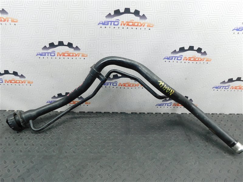 Горловина топливного бака MITSUBISHI GRANDIS NA4W-0400630 4G69 2008 (б/у)