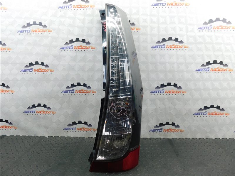 Стоп MITSUBISHI GRANDIS NA4W-0400630 4G69 2008 задний правый (б/у)