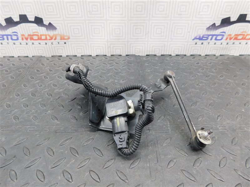 Датчик контроля высоты MITSUBISHI LANCER CY3A-0001303 4B10 2010 задний (б/у)