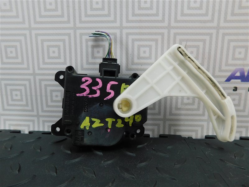 Сервопривод заслонок печки TOYOTA ALLION AZT240-0010323 1AZ-FSE 2002 (б/у)