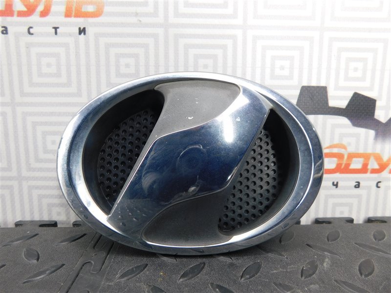Эмблема TOYOTA AURIS NZE151-1009035 1NZ-FE 2007 передняя (б/у)