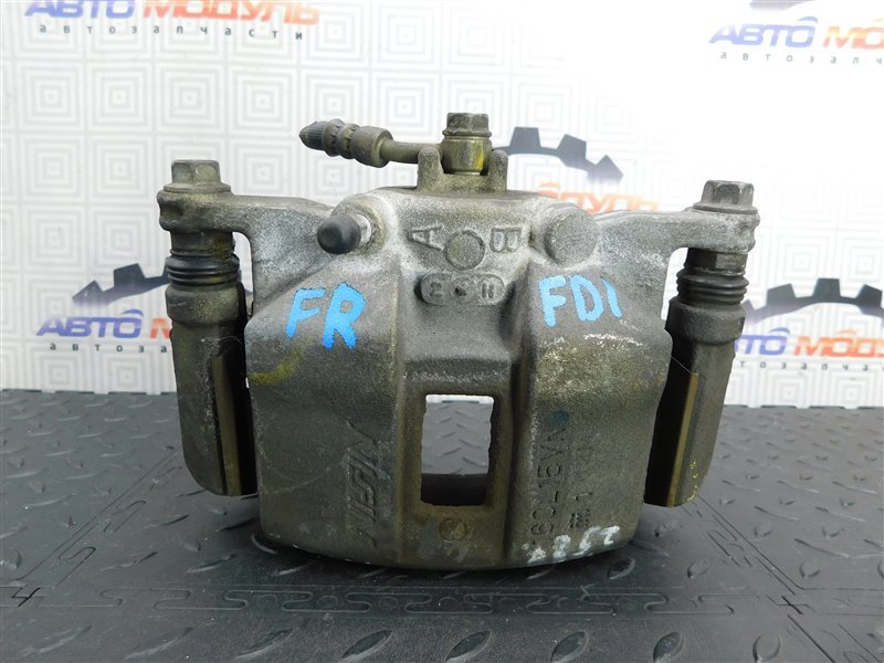 Суппорт HONDA CIVIC FD1 R18A передний правый (б/у)