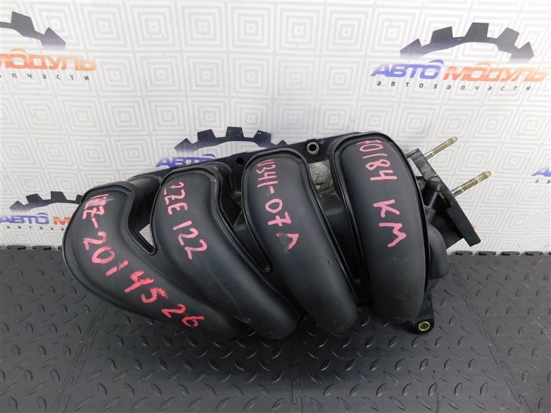Коллектор впускной TOYOTA COROLLA RUNX ZZE122-2028117 1ZZ-FE 2004 (б/у)