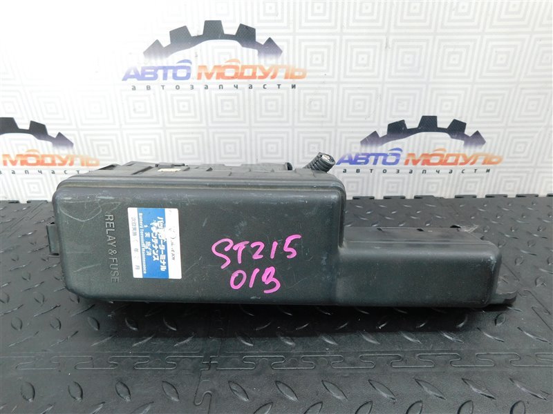Блок предохранителей TOYOTA CALDINA ST215 (б/у)