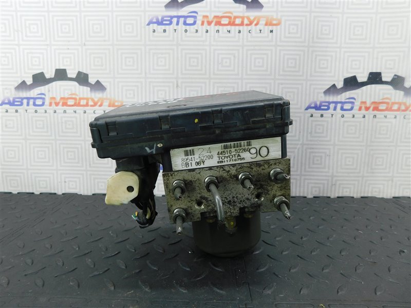 Блок ABS TOYOTA IST NCP60 2NZ-FE (б/у)