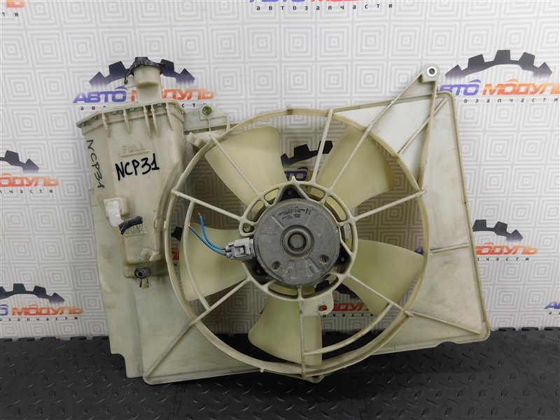 Диффузор радиатора TOYOTA IST NCP60 2NZ-FE (б/у)