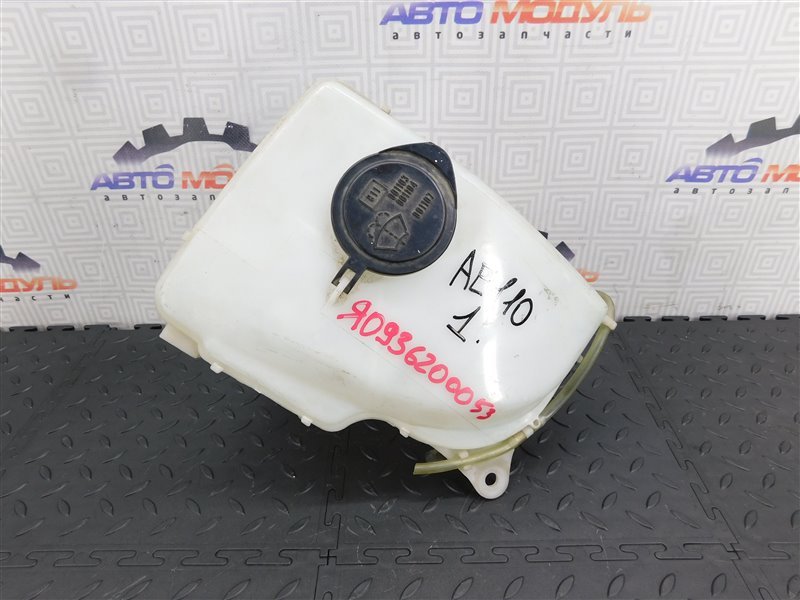 Бачок омывателя TOYOTA COROLLA SPACIO AE111 (б/у)