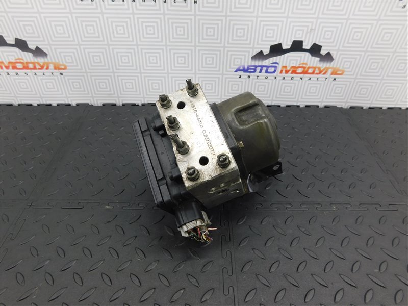 Блок ABS TOYOTA IPSUM SXM10 3S-FE (б/у)