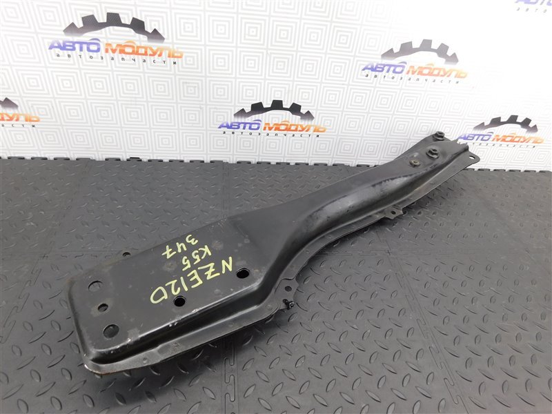 Балка продольная TOYOTA COROLLA NZE120-3013144 2NZ-FE 2002 передняя (б/у)