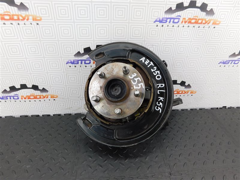 Ступица TOYOTA AVENSIS AZT250-0022993 1AZ-FSE 2004 задняя левая (б/у)