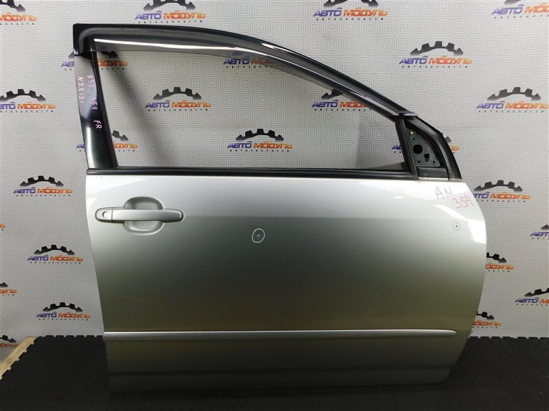 Дверь TOYOTA COROLLA FIELDER NZE121-0113998 1NZ-FE 2002 передняя правая (б/у)
