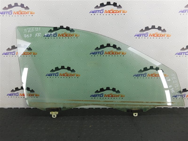 Стекло двери TOYOTA COROLLA FIELDER NZE121-0137282 1NZ-FE 2002 переднее правое (б/у)