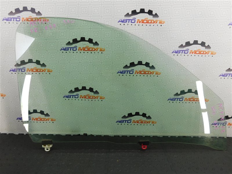 Стекло двери TOYOTA FUNCARGO NCP20-0350489 2NZ-FE 2004 переднее правое (б/у)