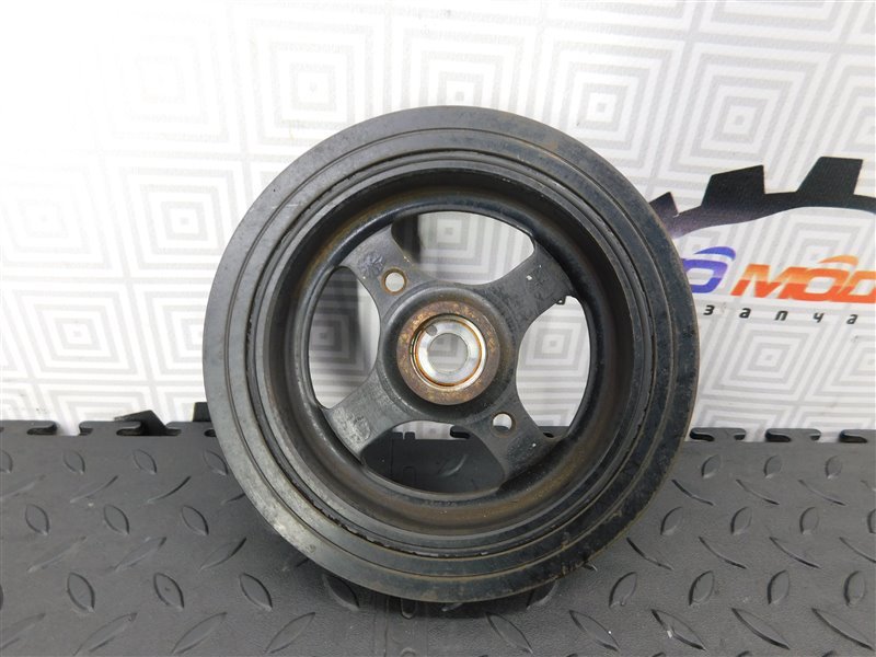 Шкив коленвала TOYOTA COROLLA NZE120-3013144 2NZ-FE 2002 (б/у)