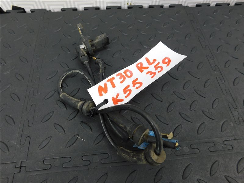 Датчик abs NISSAN X-TRAIL NT30-139355 QR20-DE 2004 задний левый (б/у)