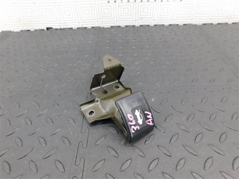 Ручка открытия капота TOYOTA AVENSIS AZT251-0006572 2AZ-FSE 2006 (б/у)