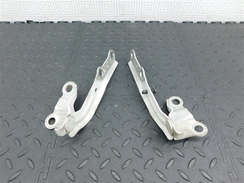 Петля капота TOYOTA CARINA ST215-6005920 3S-FE 1998 (б/у)