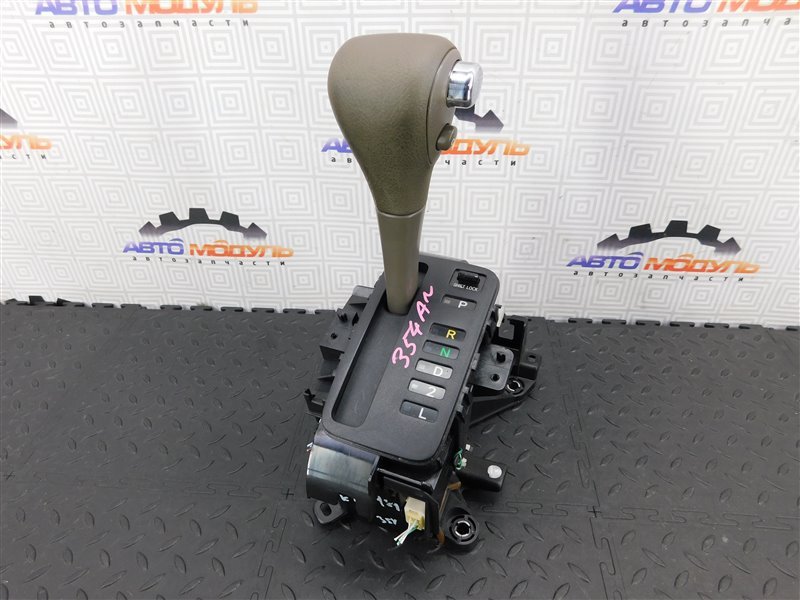 Рычаг переключения КПП TOYOTA COROLLA FIELDER NZE121-0113998 1NZ-FE 2002 (б/у)
