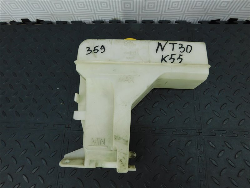Бачок расширительный NISSAN X-TRAIL NT30-139355 QR20-DE 2004 (б/у)