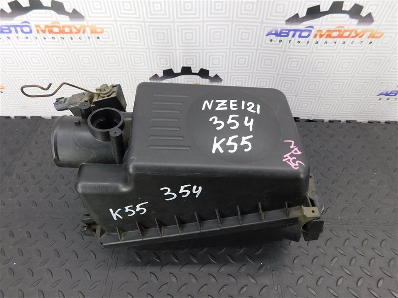 Корпус воздушного фильтра TOYOTA COROLLA FIELDER NZE121-0113998 1NZ-FE 2002 (б/у)