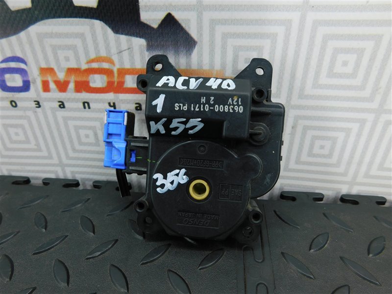 Сервопривод заслонок печки TOYOTA CAMRY ACV40-3011290 2AZ-FE 2006 (б/у)